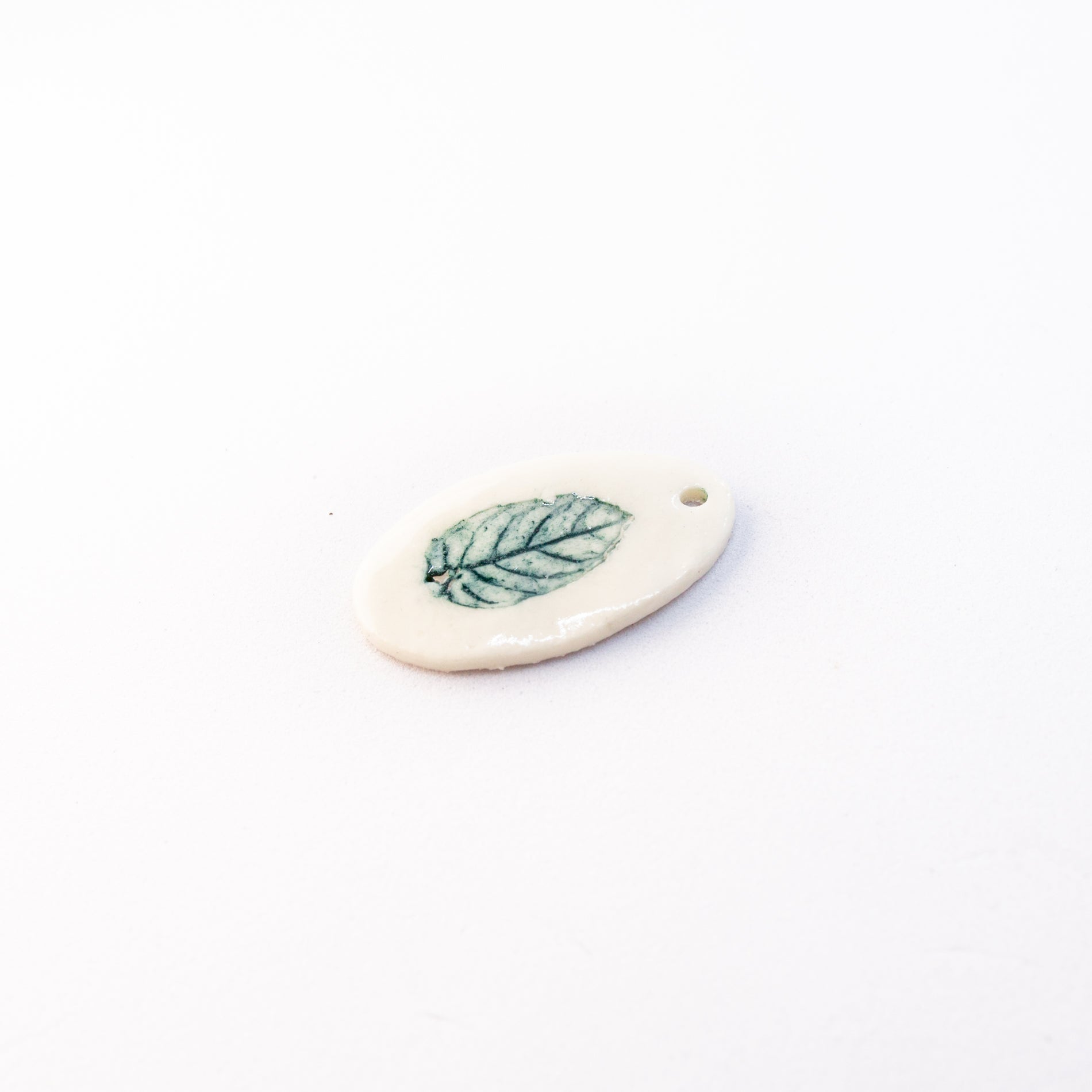 Porcelain chain